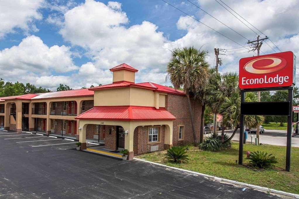 Econo Lodge Уолтерборо Экстерьер фото