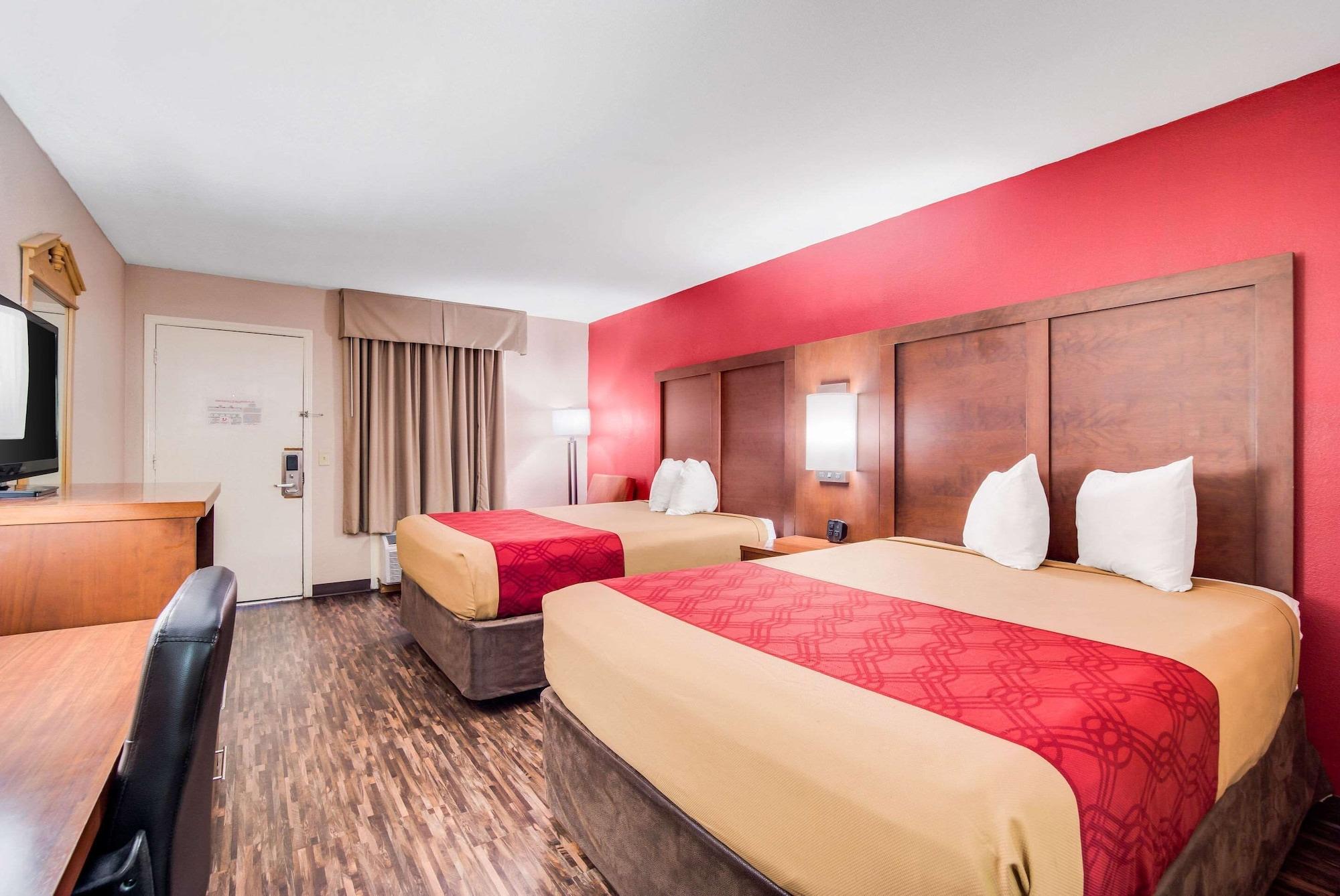 Econo Lodge Уолтерборо Экстерьер фото