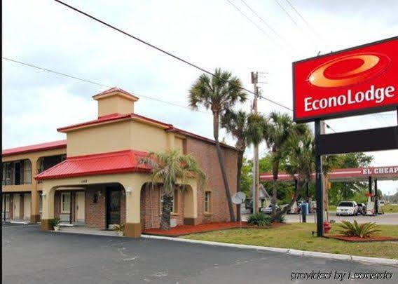 Econo Lodge Уолтерборо Экстерьер фото
